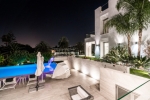 Contemporary Villa Nueva Andalucia (22)