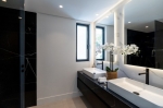 Bathoom .