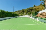 Tennis cour5