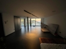 ROOM (2)