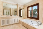 bathroom (2)