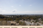VIEW (2)