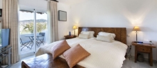 bedroom (2)