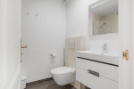 Bathroom2