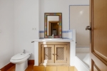 Bathroom 1 (1)