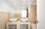 Bathroom2