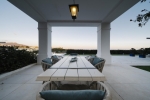 Al fresco area