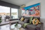 Living room 4