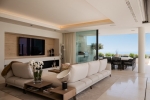 Living room 4