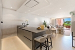 13 CAA7650_ Kitchen 2
