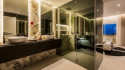 en suite bedroom