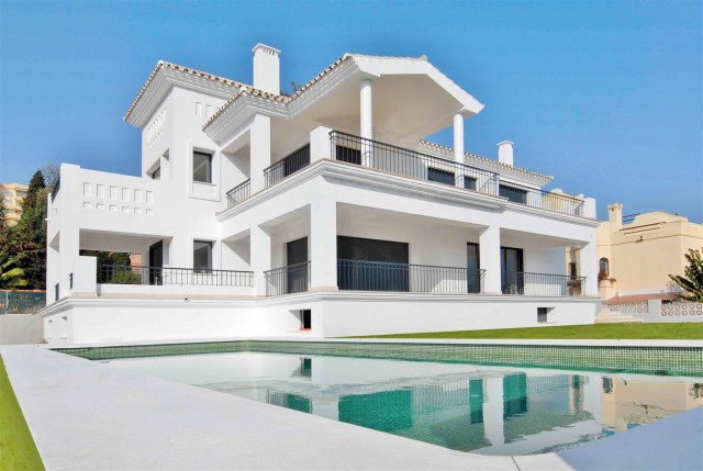 V5323 Luxury villa Nueva Andalucia 06 (Large)