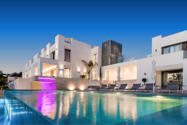 James Bond Style Modern Villa Marbella